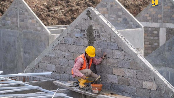 nabil baja ringan bangun rumah